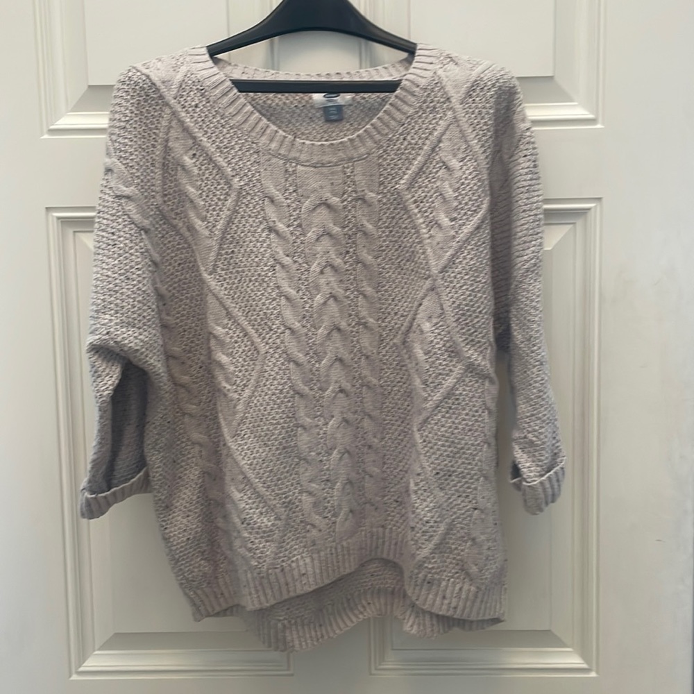 Old Navy cream with dark flecs pull over sweater. Like new.